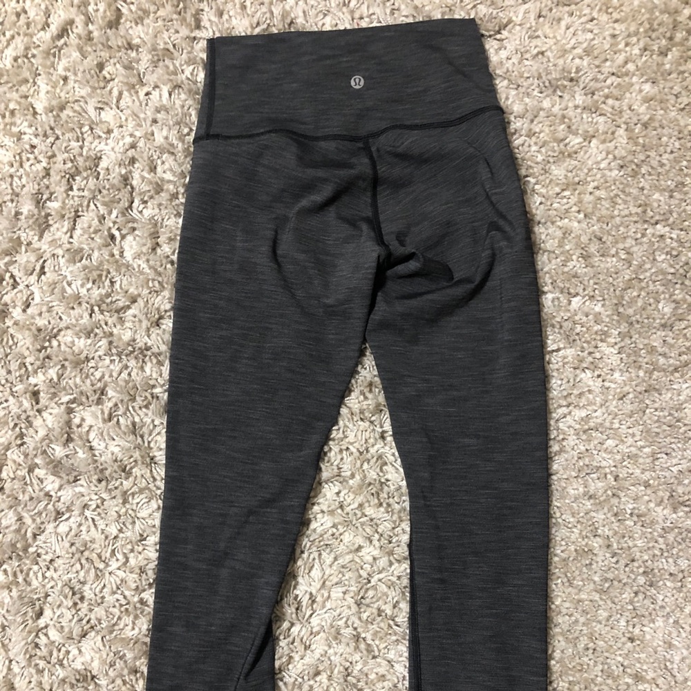 Lululemon leggings cropped 4 gray